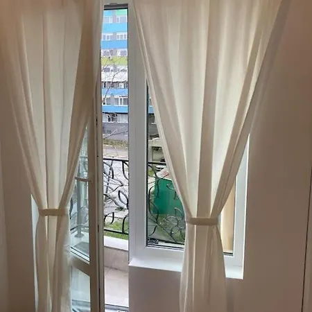 Apartment White Studio 1 Burgas