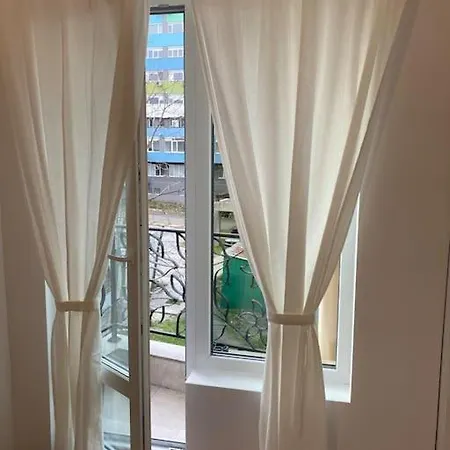 Apartment White Studio 1 Burgas